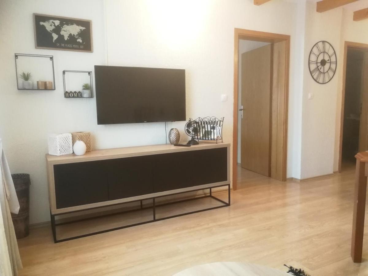 דרז'ניק גראד Apartmant & Room Bruna מראה חיצוני תמונה