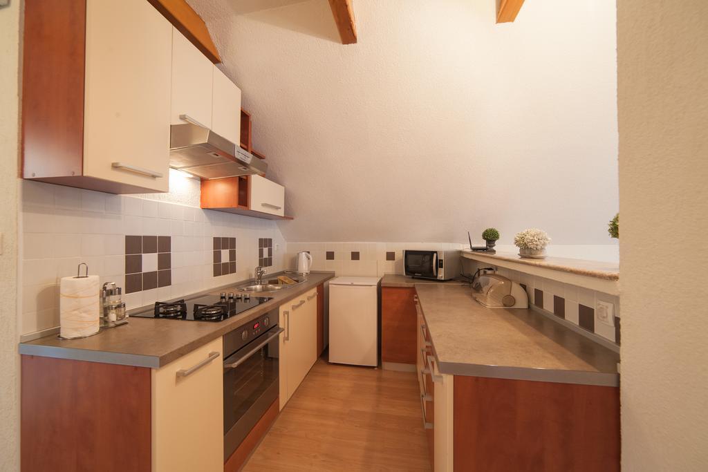 דרז'ניק גראד Apartmant & Room Bruna מראה חיצוני תמונה