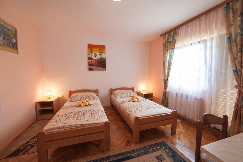 דרז'ניק גראד Apartmant & Room Bruna מראה חיצוני תמונה